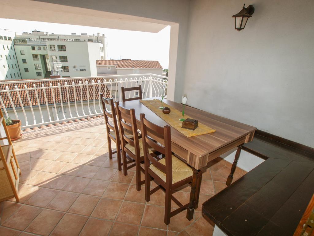 Apartments And Rooms Villa Dona 马卡尔斯卡 外观 照片