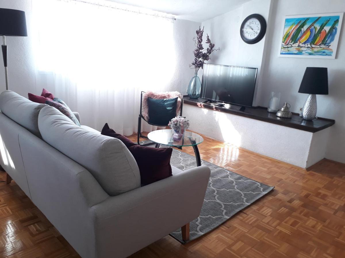 Apartments And Rooms Villa Dona 马卡尔斯卡 外观 照片