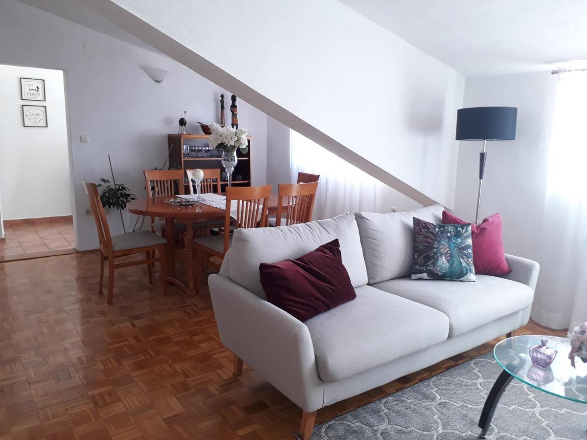 Apartments And Rooms Villa Dona 马卡尔斯卡 外观 照片